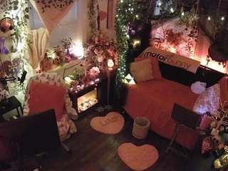 Welcome folks!-LIVE Performance room/no tips! MODEL PAGE@VECCASALT Ft. @NelParker -Please respect room rules. [8976 tokens remaining]