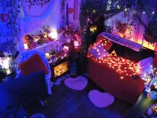 Welcome folks!-LIVE Performance room/no tips! MODEL PAGE@VECCASALT Ft. @NelParker -Please respect room rules. [8994 tokens remaining]