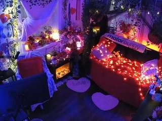 Welcome folks!-LIVE Performance room/no tips! MODEL PAGE@VECCASALT Ft. @NelParker -Please respect room rules. [8994 tokens remaining]