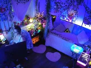 Welcome folks!-LIVE Performance room/no tips! MODEL PAGE@VECCASALT Ft. @NelParker -Please respect room rules. [8999 tokens remaining]