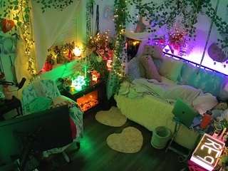 Welcome folks!-LIVE Performance room/no tips! MODEL PAGE@VECCASALT Ft. @NelParker -Please respect room rules. [8971 tokens remaining]