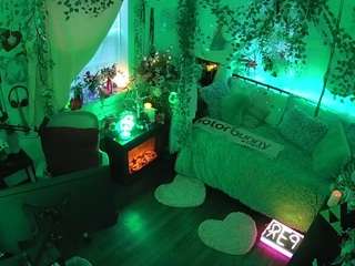 Welcome folks!-LIVE Performance room/no tips! MODEL PAGE@VECCASALT Ft. @NelParker -Please respect room rules. [8943 tokens remaining]