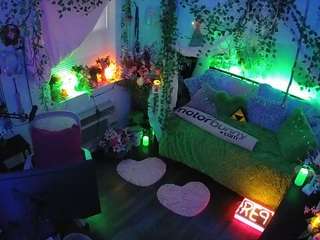 Welcome folks!-LIVE Performance room/no tips! MODEL PAGE@VECCASALT Ft. @NelParker -Please respect room rules. [8918 tokens remaining]