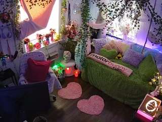 Welcome folks!-LIVE Performance room/no tips! MODEL PAGE@VECCASALT Ft. @NelParker -Please respect room rules. [8999 tokens remaining]