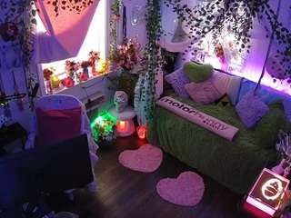 Welcome folks!-LIVE Performance room/no tips! MODEL PAGE@VECCASALT Ft. @NelParker -Please respect room rules. [8999 tokens remaining]