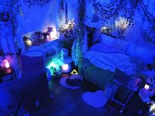 Welcome folks!-LIVE Performance room/no tips! MODEL PAGE@VECCASALT Ft. @NelParker -Please respect room rules. [8999 tokens remaining]