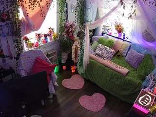 Welcome folks!-LIVE Performance room/no tips! MODEL PAGE@VECCASALT Ft. @NelParker -Please respect room rules. [8999 tokens remaining]