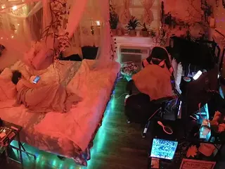 voyeurcam-veccasalt-01's Live Sex Cam Show