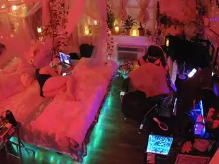 voyeurcam-veccasalt-01's Live Sex Cam Show