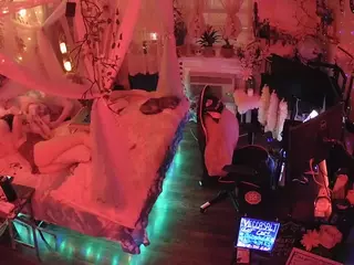 voyeurcam-veccasalt-01's Live Sex Cam Show