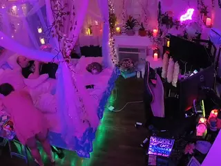 voyeurcam-veccasalt-01's Live Sex Cam Show