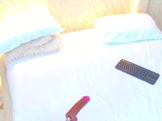 Live cam show with Antonella