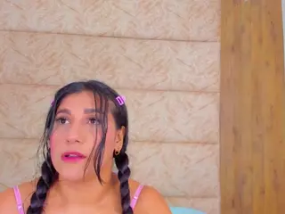 AntonellaRusso's Live Sex Cam Show