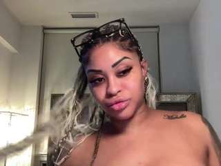 sweetstufff Live Webcam on CamSoda