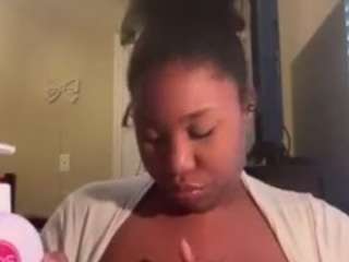 Live webcam model jazzy-kinz on Soda Cams