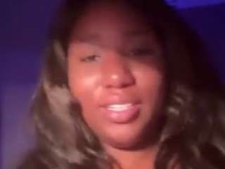 Live webcam model jazzy-kinz on Soda Cams