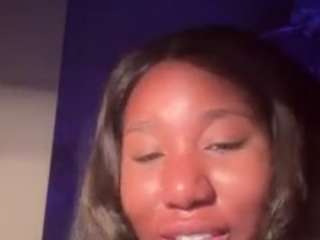 Live webcam model jazzy-kinz on Soda Cams