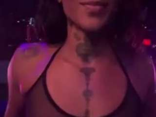iambaldheadbrittany webcam