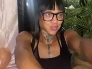 iambaldheadbrittany chat