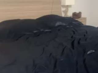 iambaldheadbrittany webcam