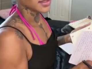 iambaldheadbrittany chat