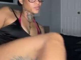iambaldheadbritt... Live Webcam on CamSoda