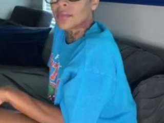 iambaldheadbrittany chat