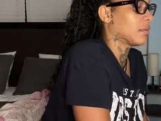 iambaldheadbritt... Live Webcam on CamSoda