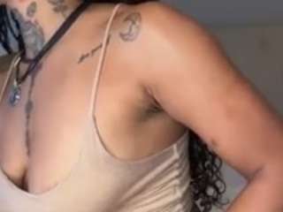 iambaldheadbrittany webcam