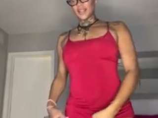 iambaldheadbrittany webcam