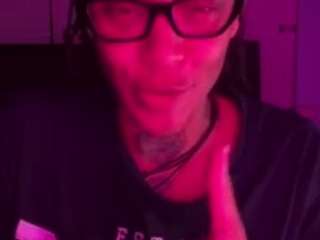 iambaldheadbrittany webcam