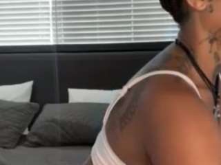 iambaldheadbritt... Live Webcam on CamSoda