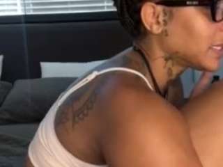 iambaldheadbrittany camsoda