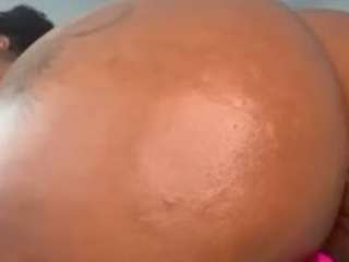iambaldheadbrittany webcam