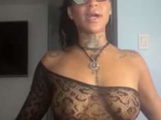 iambaldheadbrittany from CamSoda is Freechat