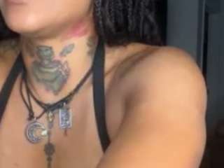 iambaldheadbrittany from CamSoda is Freechat