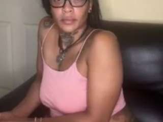 iambaldheadbrittany from CamSoda is Freechat