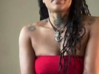 iambaldheadbritt... Live Webcam on CamSoda