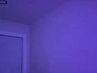 iambaldheadbrittany webcam