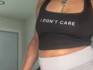 iambaldheadbrittany webcam