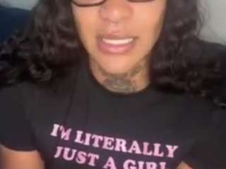 iambaldheadbritt... Live Webcam on CamSoda