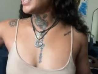 iambaldheadbritt... Live Webcam on CamSoda