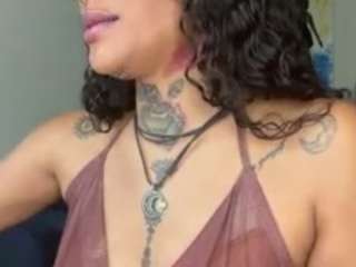 iambaldheadbrittany webcam