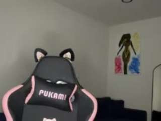 iambaldheadbrittany webcam