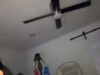 Live webcam model iambaldheadbrittany on Soda Cams