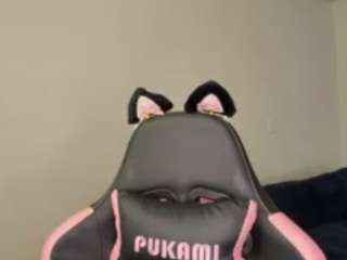 iambaldheadbritt... Live Webcam on CamSoda