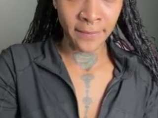 iambaldheadbrittany webcam