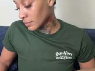 iambaldheadbrittany webcam