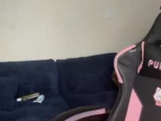 iambaldheadbrittany webcam