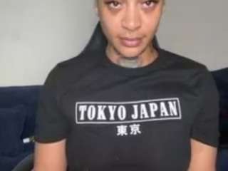 iambaldheadbrittany webcam